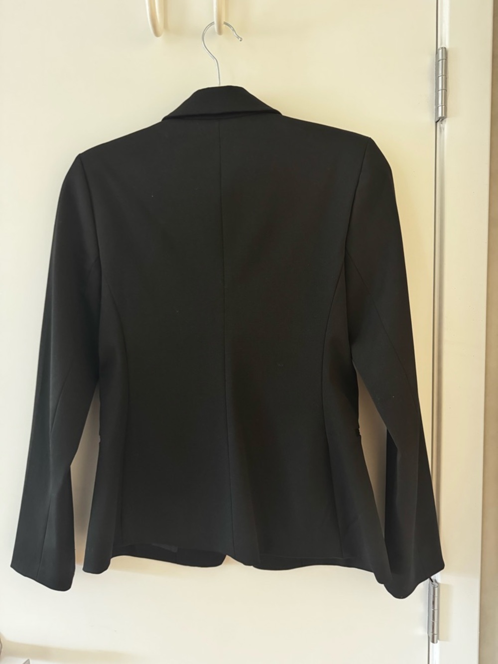 Single-Button Tailored Blazer - Picture 2 of 5